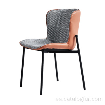 Silla de comedor de restaurante de silla de terciopelo rosa suave de muebles para el hogar de estilo nórdico